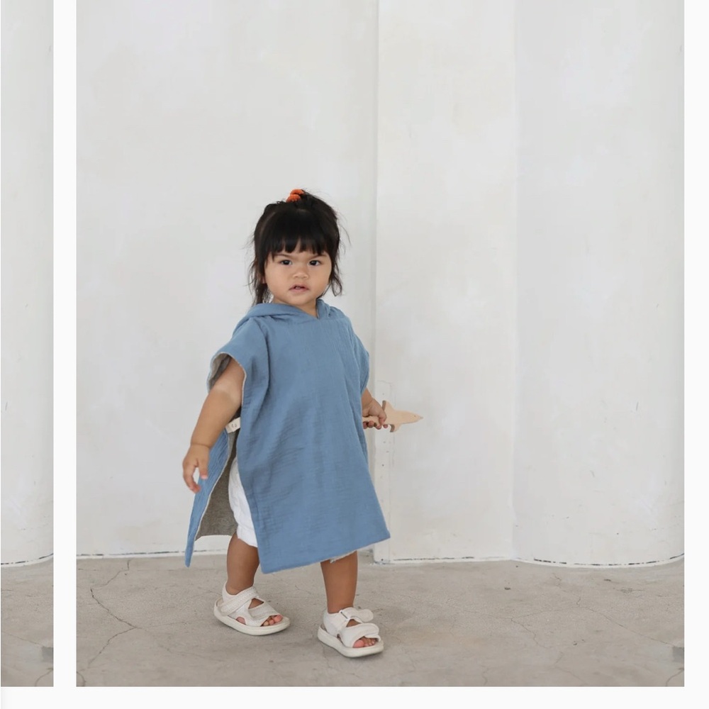 🩵 Reversible Kids Beach Coverup Big Little Universe Ocean Blue Hooded Poncho NWT